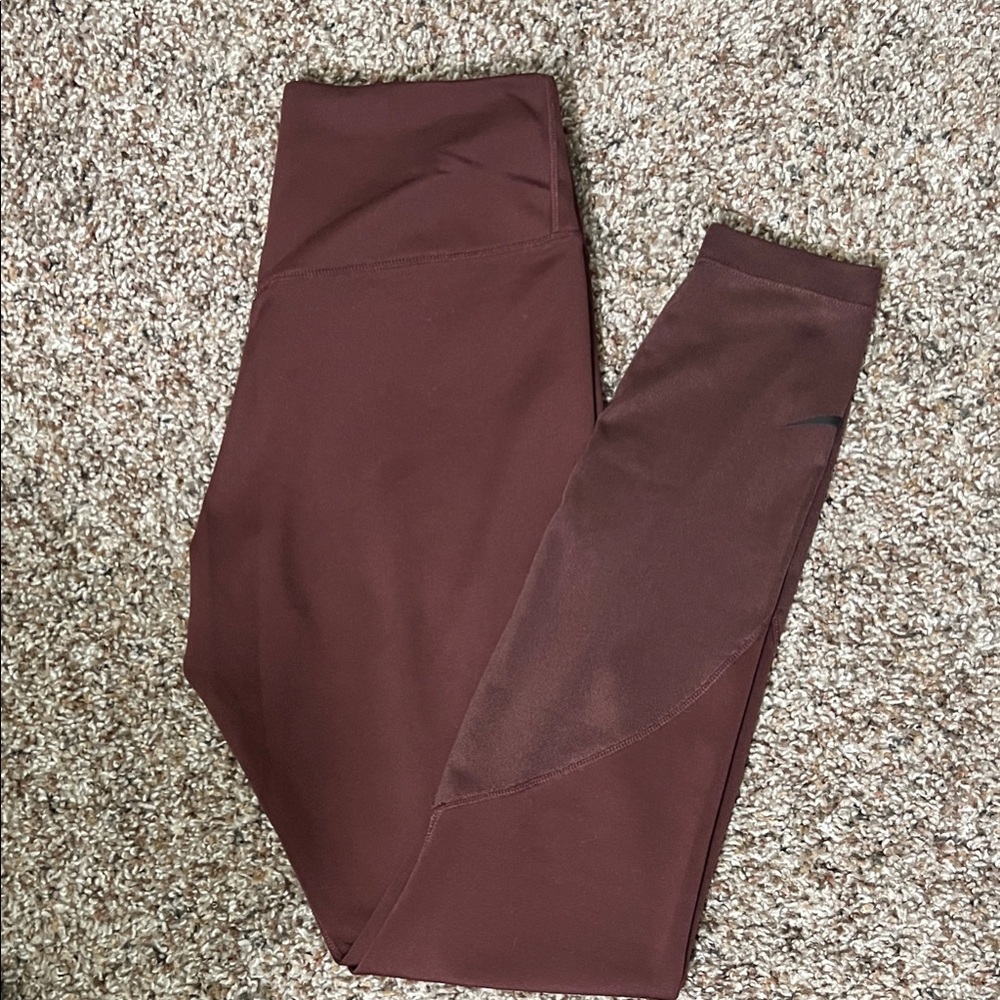 Nike Mesh Calf Leggings